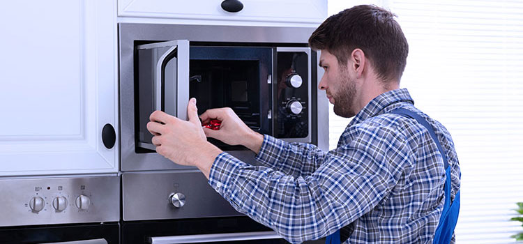 Zephyr Residential Microwave Repair in New Westminster
